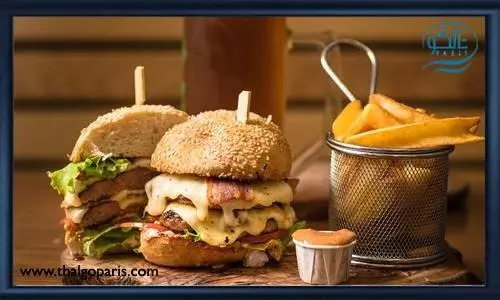 فست فود و مواد غذایی چرب نامناسب برای پوست