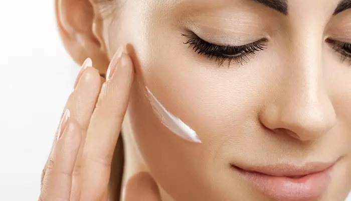 کرم رفع تیرگی پوست ناشی از آفتاب سوختگی